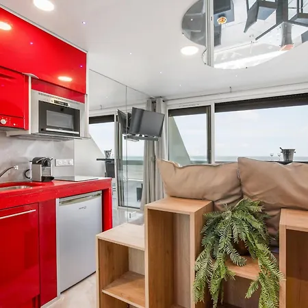 アパート Joker Heliopolis Seafront With Panoramic Sea View *